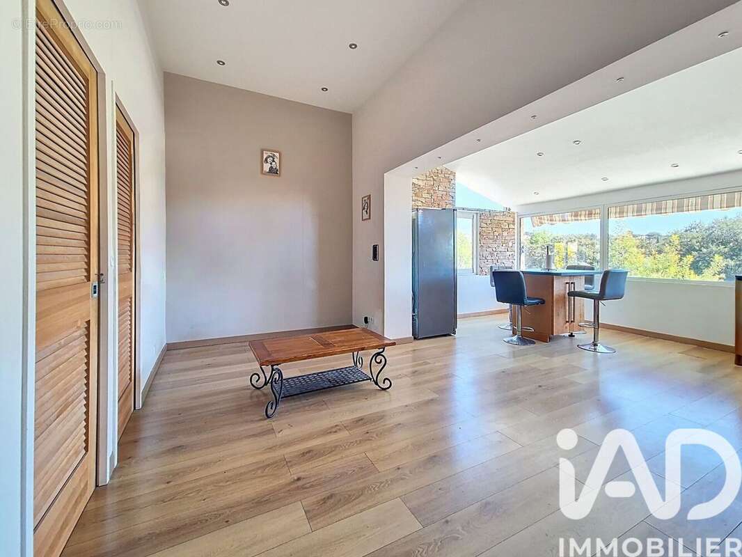 Photo 3 - Maison à FREJUS