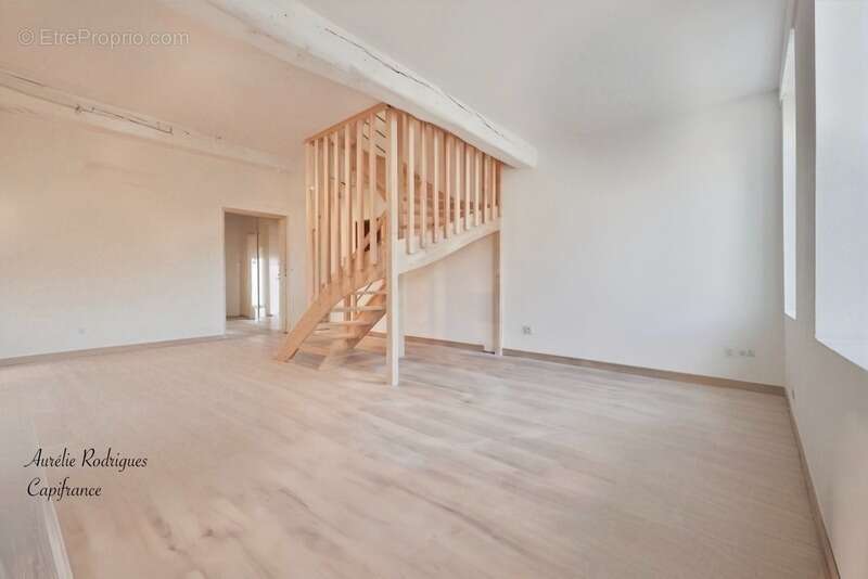 Maison à PONT-DE-VAUX