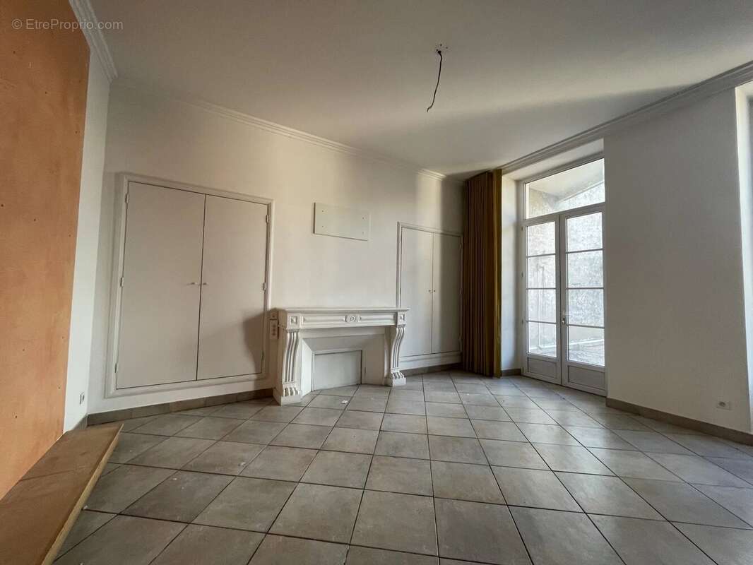 Appartement à LUNEL
