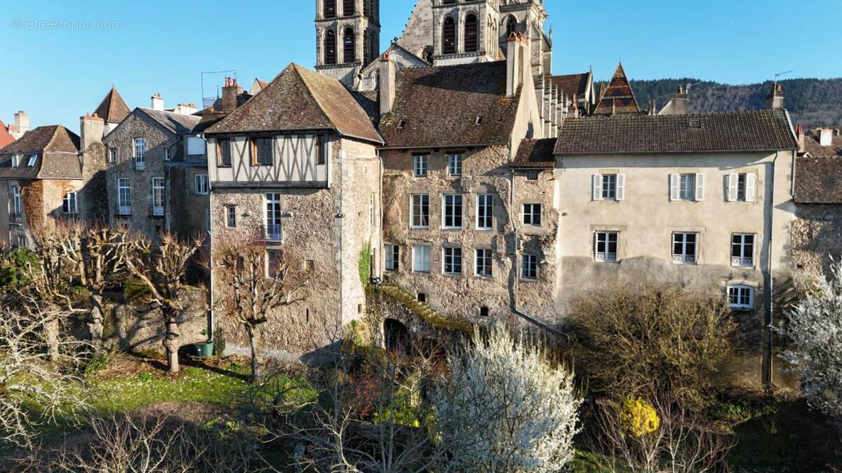 Maison à AUTUN
