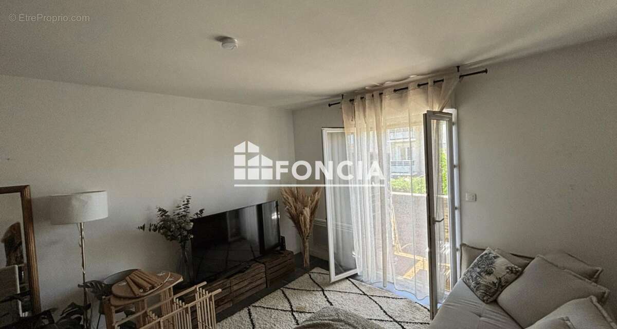 Appartement à LUNEL