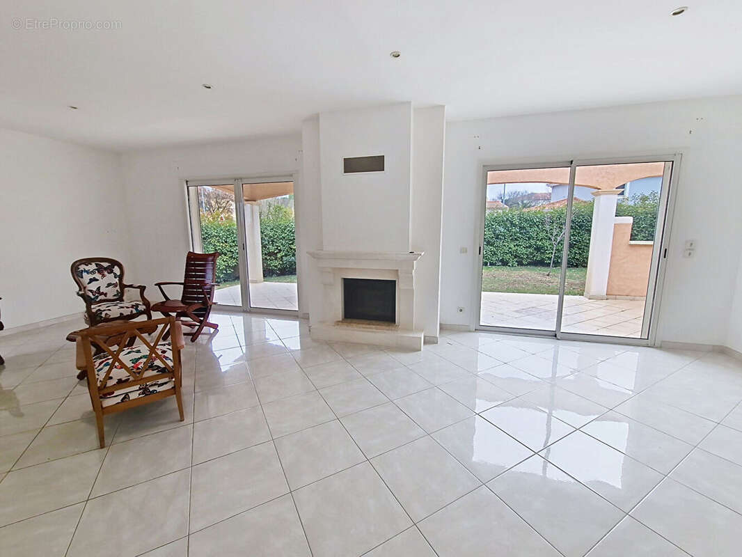 Maison à SAINT-GEORGES-D'ORQUES