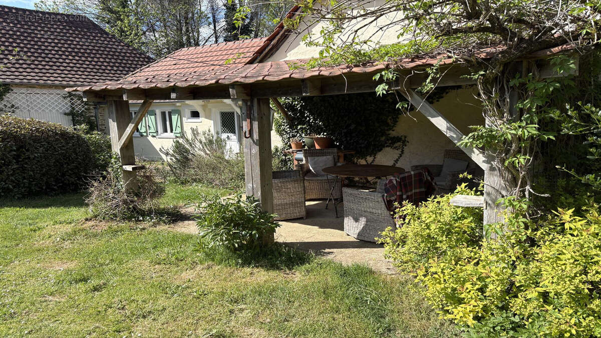 Maison à SAINT-SORNIN-LAVOLPS