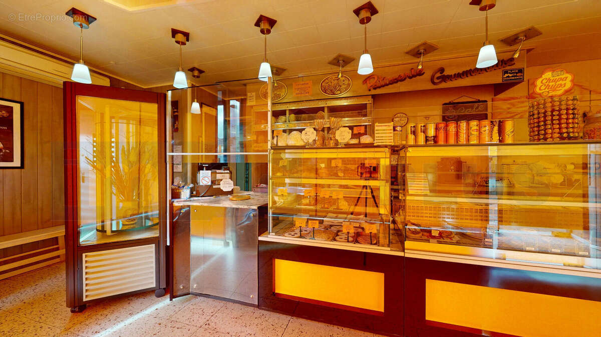 Commerce à BOIS-D&#039;ARCY