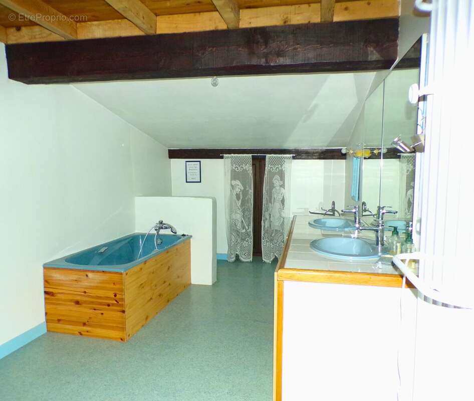 Maison à PEYRIAC-MINERVOIS