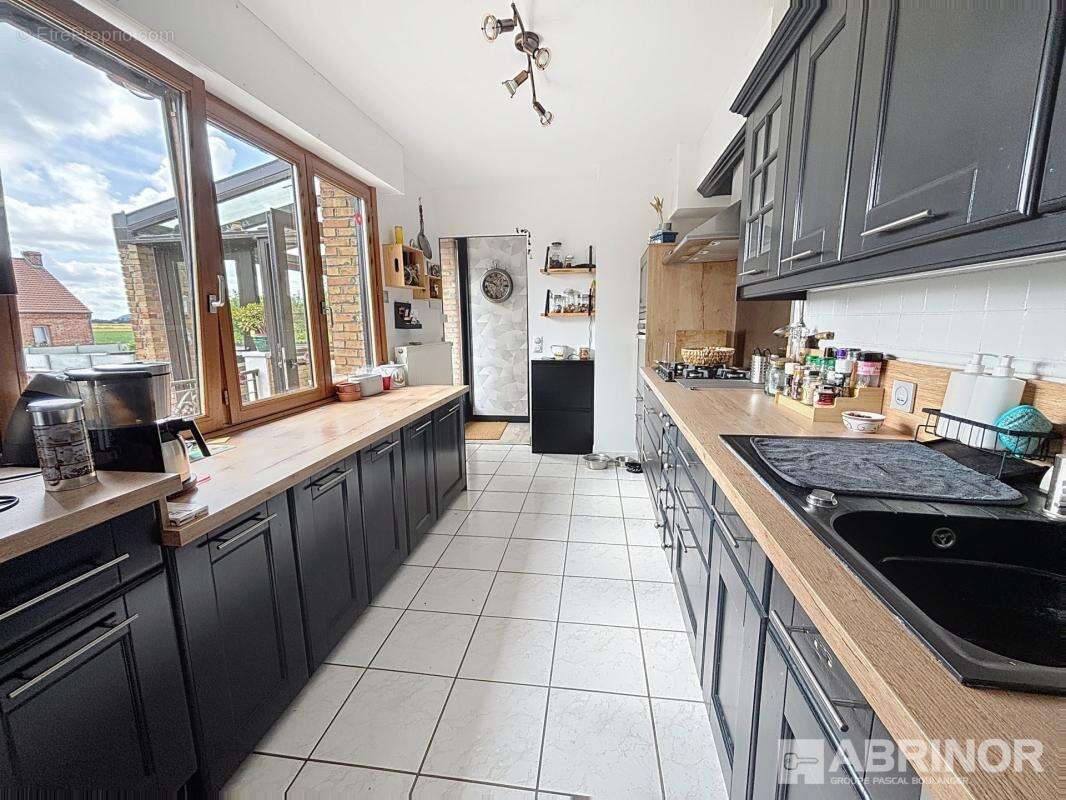 Maison à GONDECOURT