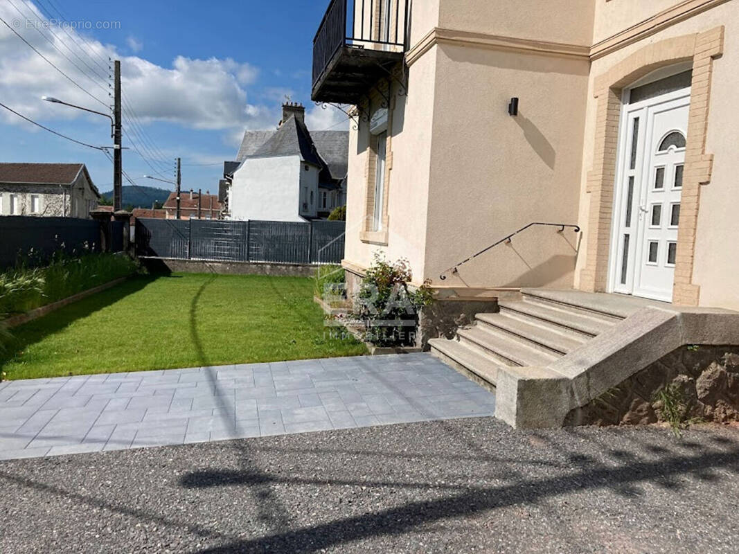 Autre à BRUYERES