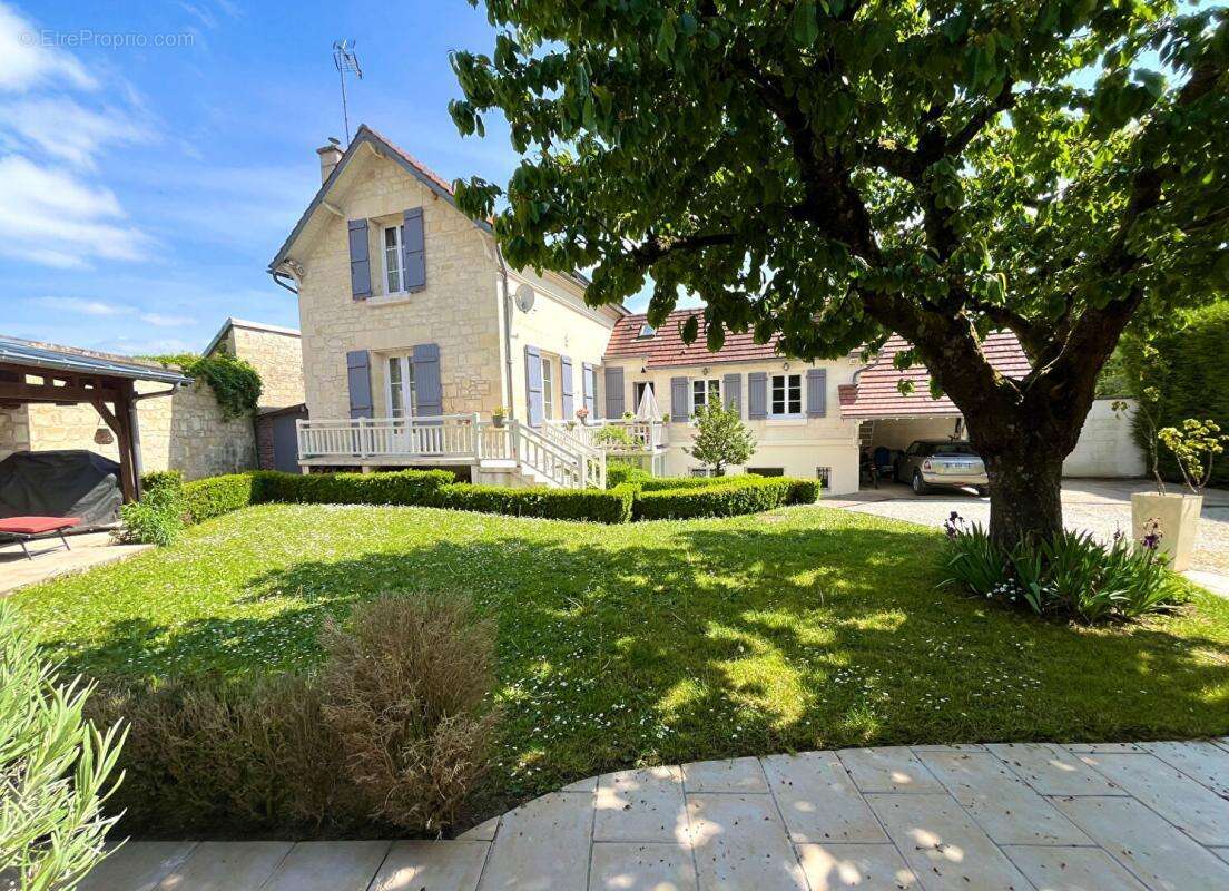 Belle propriété de 260m² - en 2 Habitations sur terrain de 614m² - photo 4