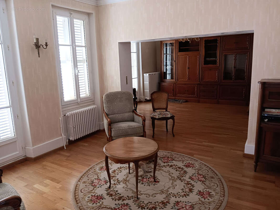 Maison à SAINT-BENIN-D&#039;AZY