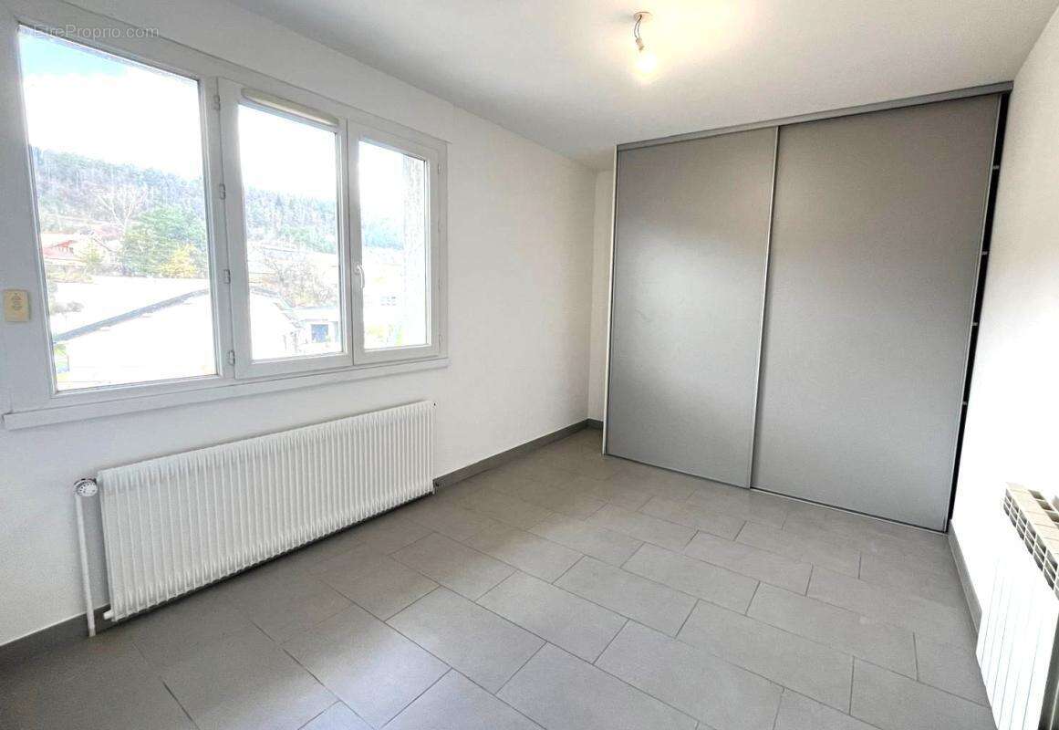 Appartement à OYONNAX