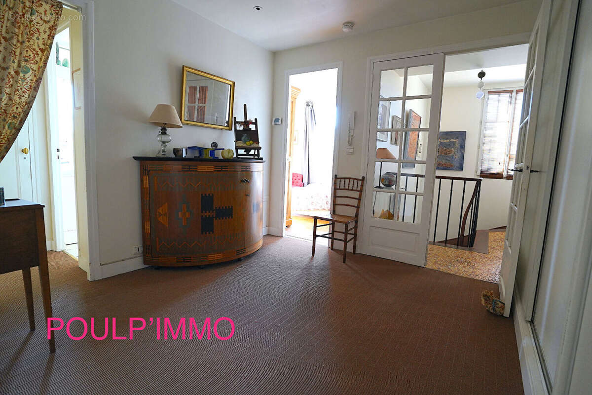 Appartement à LA CELLE-SAINT-CLOUD