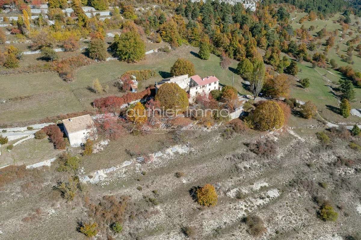 Appartement à SERANON