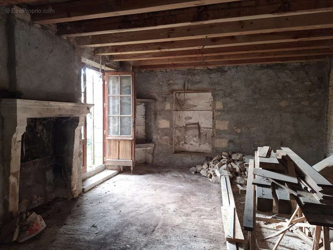 Maison à ROUSSINES