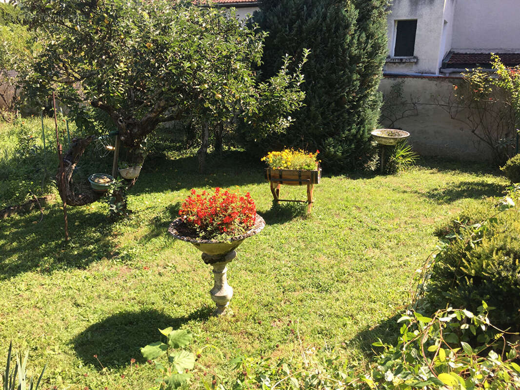 Maison à TASSIN-LA-DEMI-LUNE