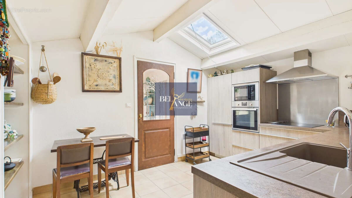 Maison à GROSPIERRES