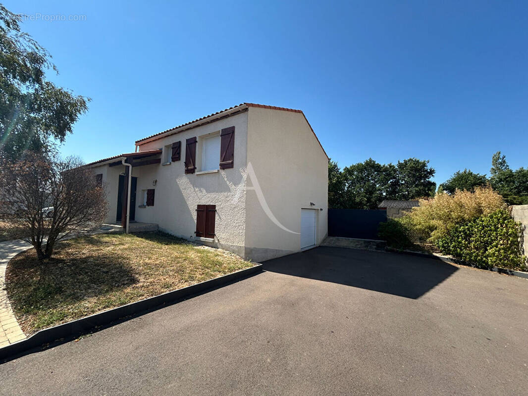 Maison à LA MARNE