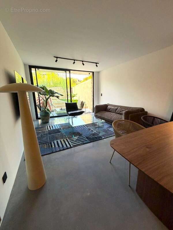 Superbe maison de caractère neuve à 20 minutes d'Uzès Vue panoramique, piscine et cadre de vie exceptionnel ! - photo 16