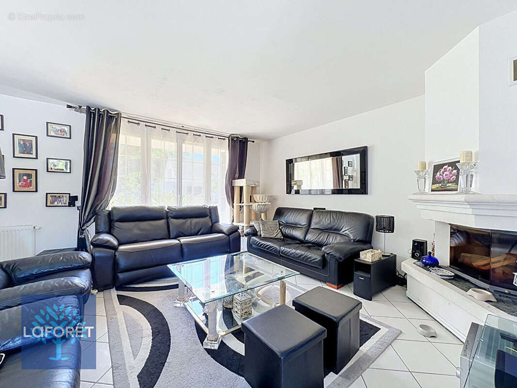 Maison Mennecy 8 pièce(s) 130 m2 - photo 3
