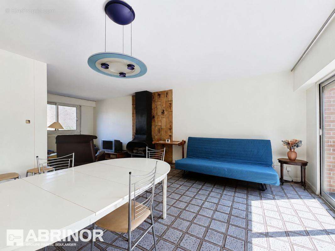 EXCLUSIVITÉ – Maison familiale - chambres - jardin - garage au cœur du très recherché quartier des Hauts de Mons ! - photo 4