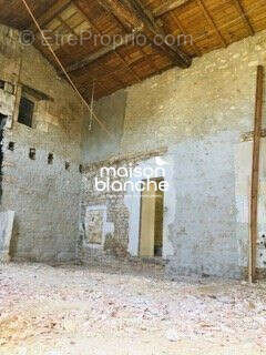 Maison à PORT-D'ENVAUX