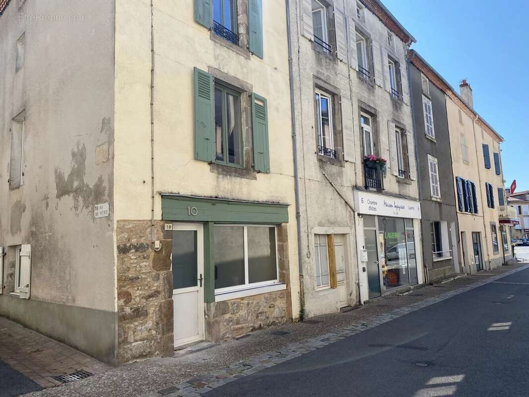 Maison à LE DORAT