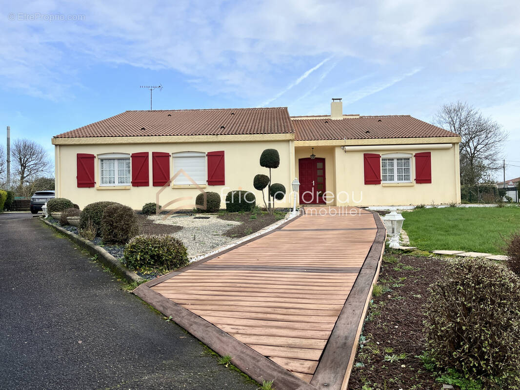 Maison à SAINTE-FOY