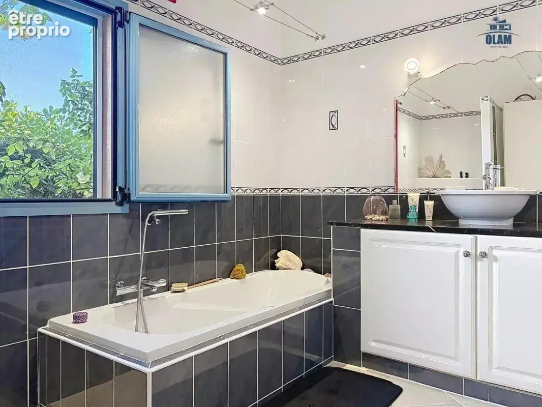 Biot – Maison familiale avec jardin enchanteur et appartement indépendant - photo 14