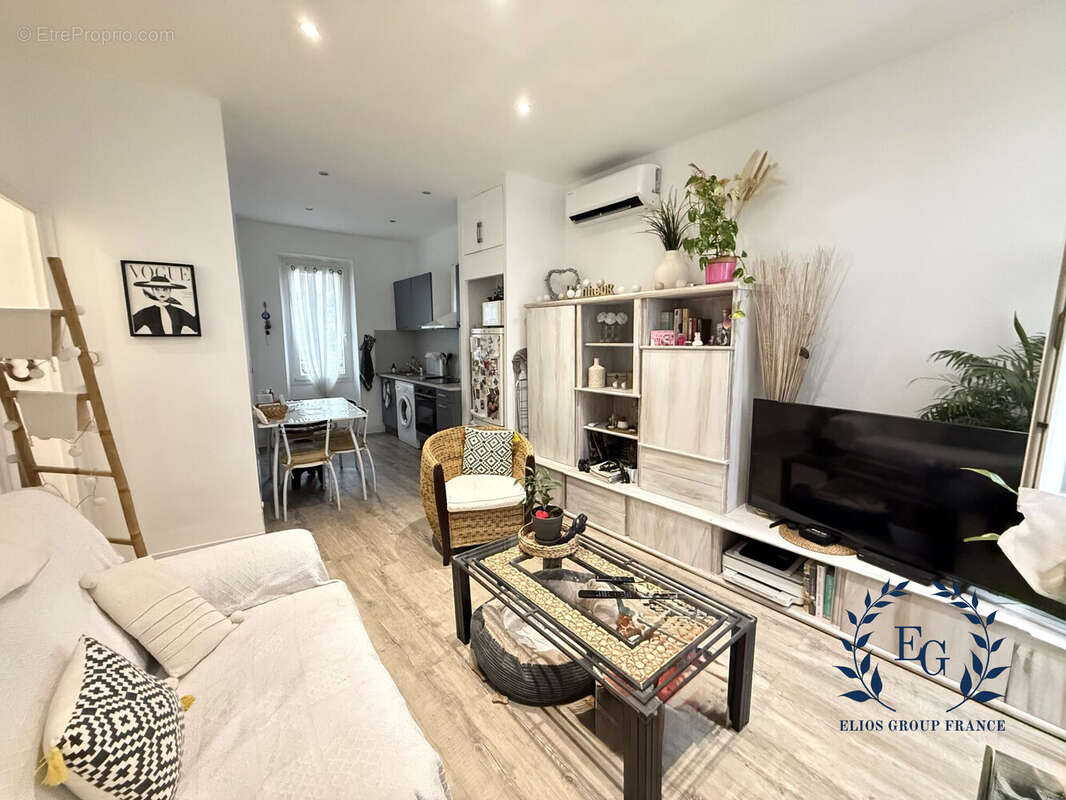 Appartement 43 m² à Marseille-7e  - photo 2