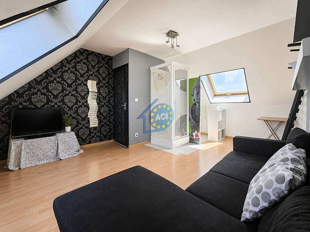 Maison  issou   secteur pavillonnaire 4 chambres - photo 11