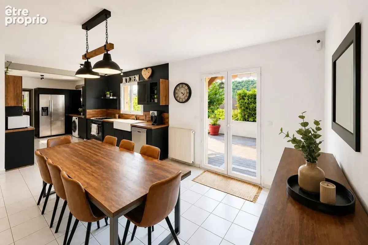 Maison de 6 pièces de 128 m² à Saint-Savin - photo 7