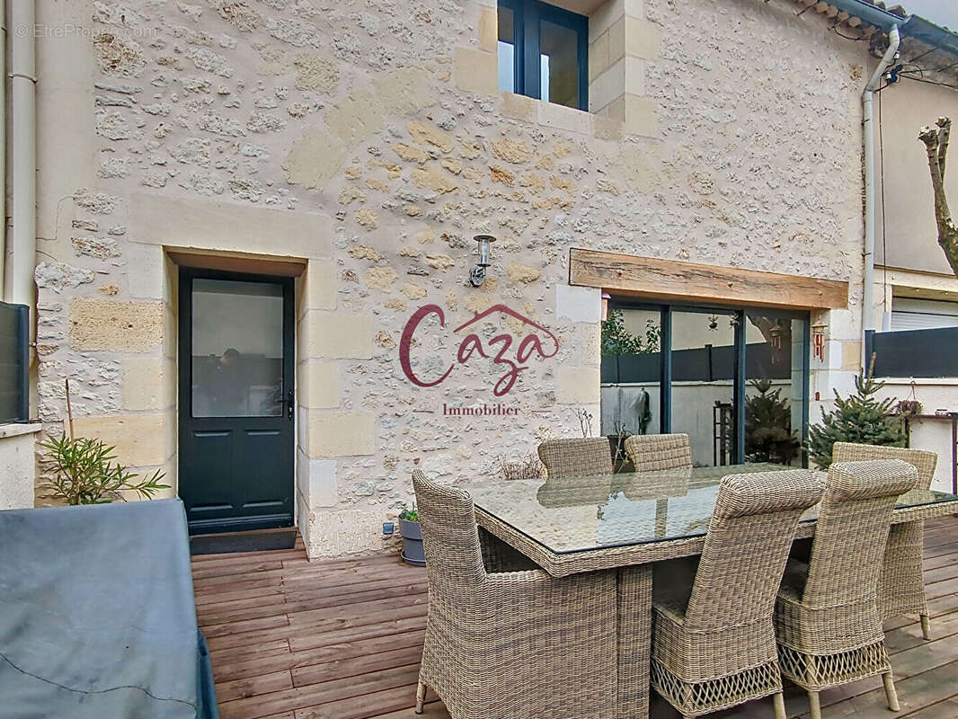 Maison à SALLEBOEUF