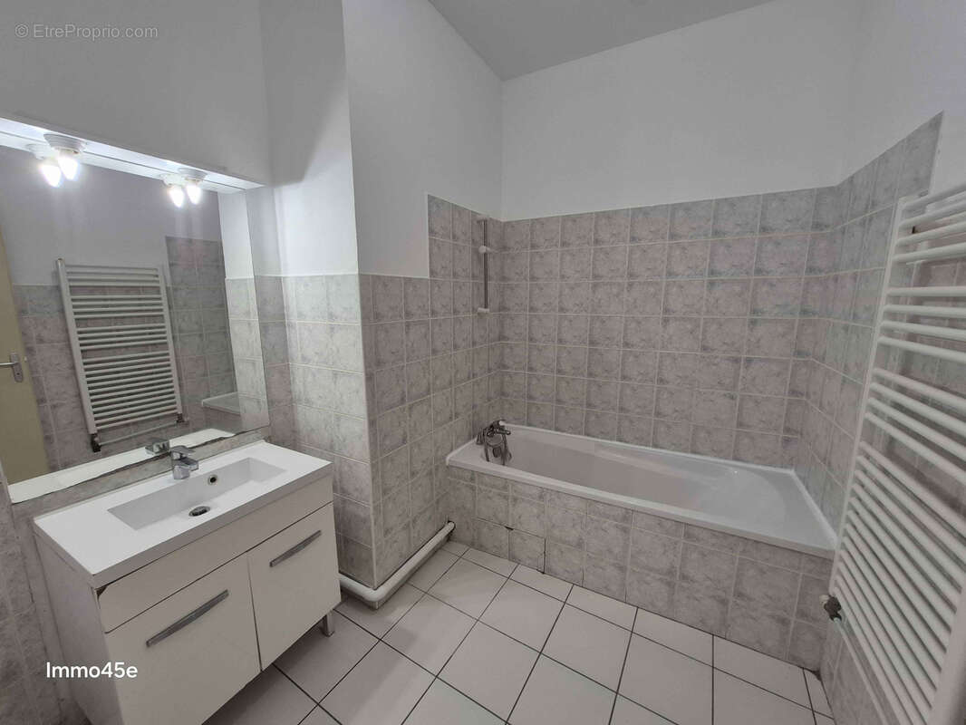 Appartement à TOURNON-SUR-RHONE