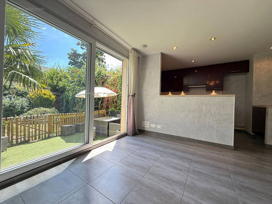 Maison à VILLEJUIF