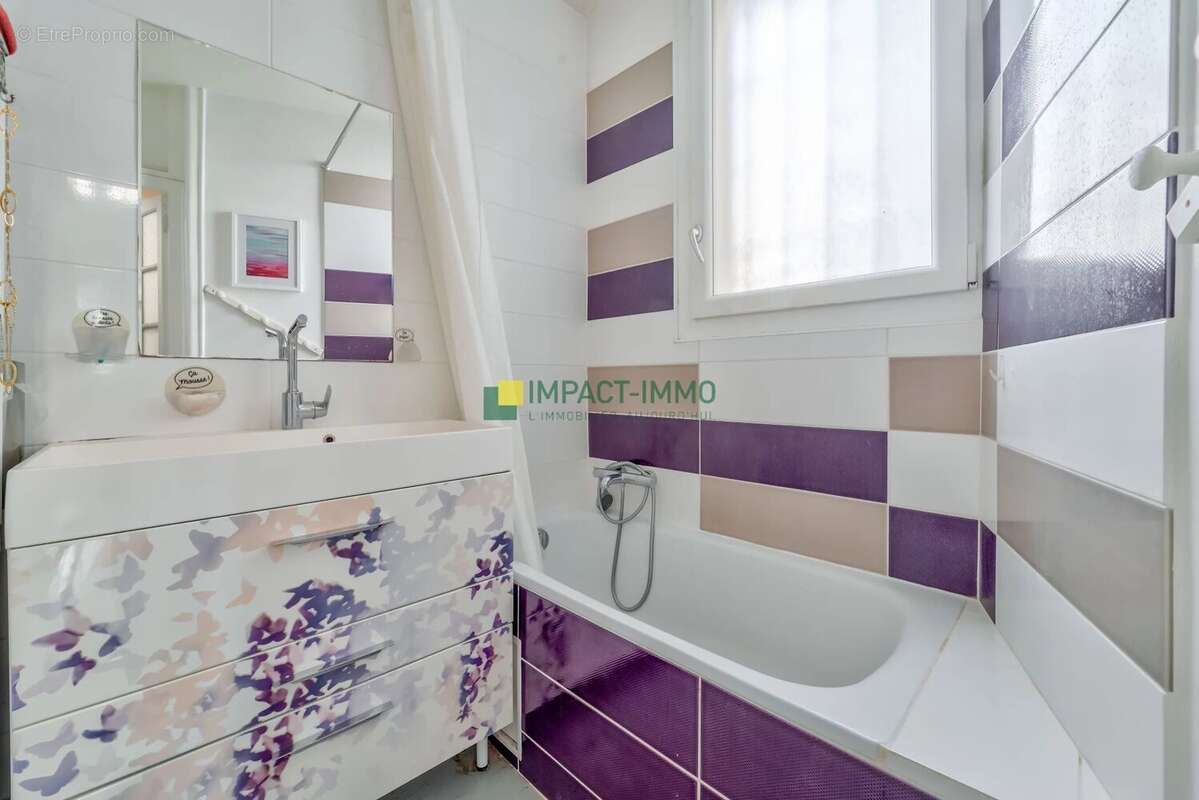 Appartement à COLOMBES