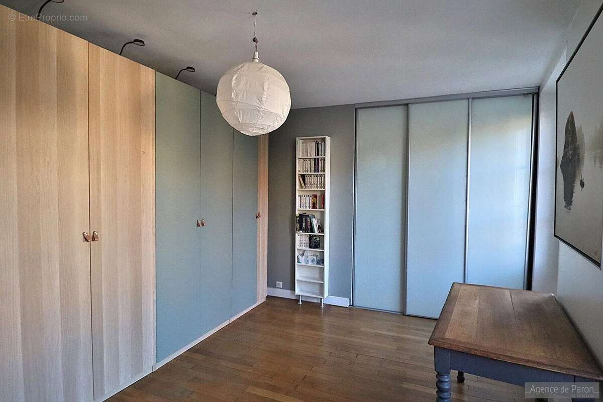 Maison à VERRIERES-LE-BUISSON