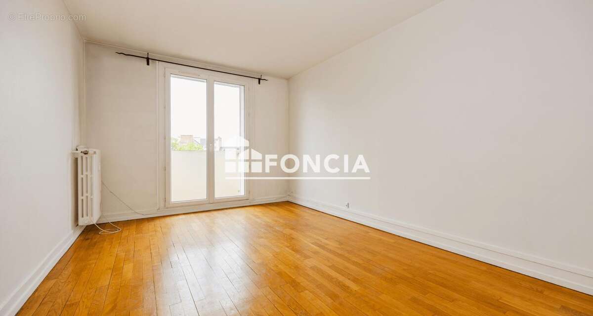 T3 GARE - ASC - Place de parking - photo 5