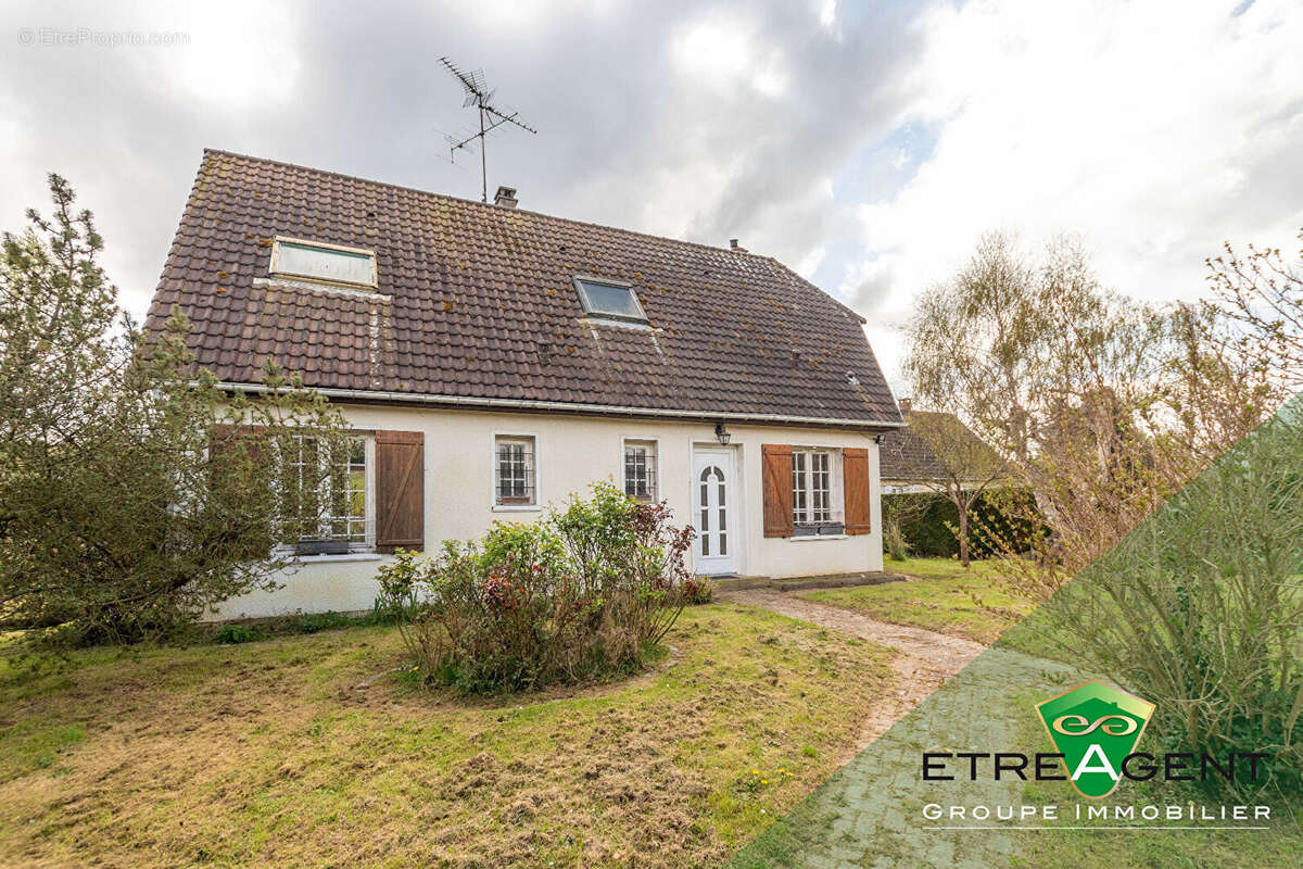 Maison à ARNIERES-SUR-ITON