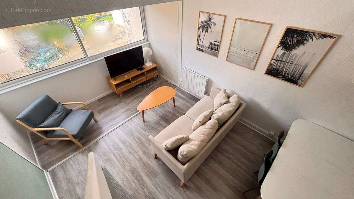 Appartement à COMBRIT