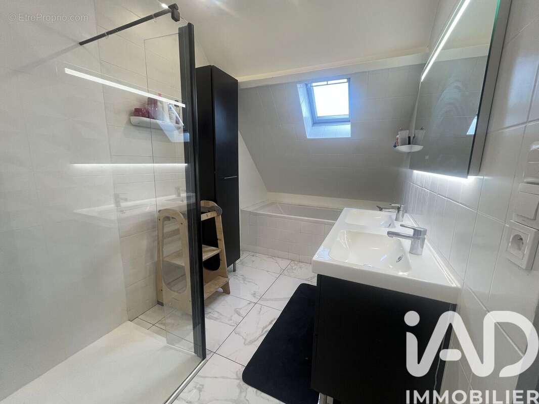 Photo 8 - Maison à LIVRY-GARGAN