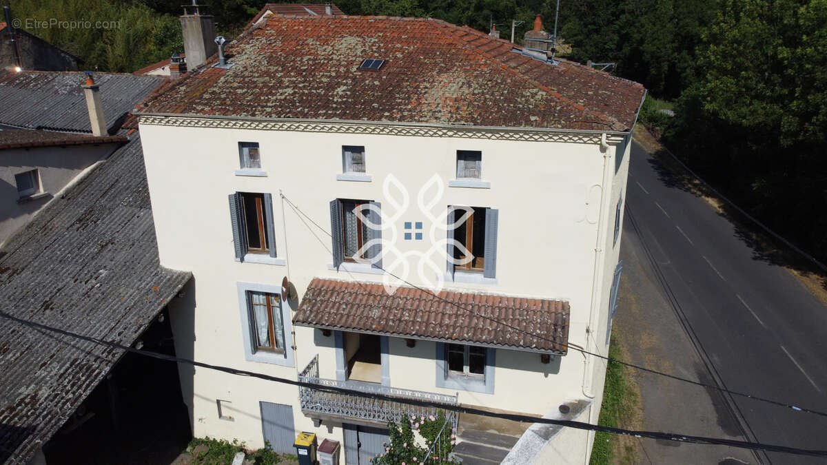 Maison de Bourg de 99 M2 - photo 3
