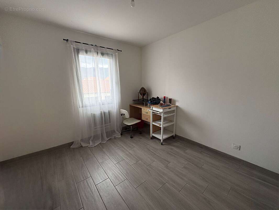 Maison à SAINT-GENIS-DES-FONTAINES