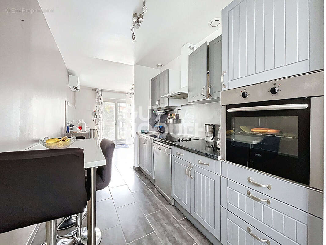 Maison à L'HAY-LES-ROSES