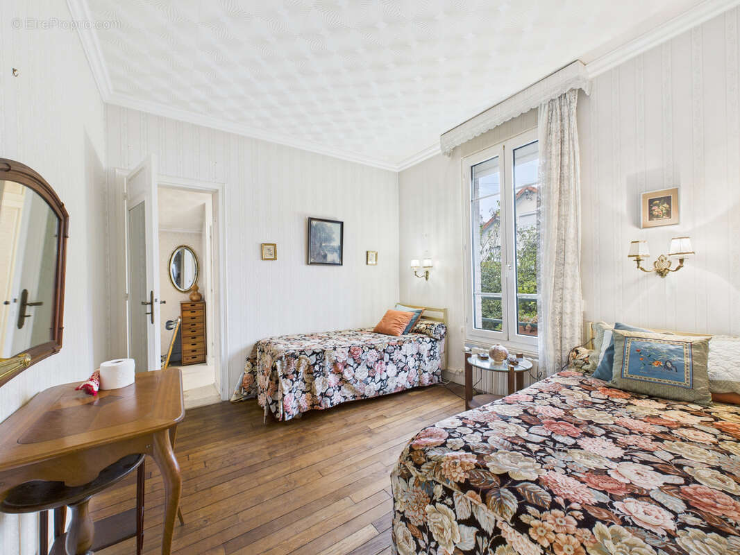 Maison à SARTROUVILLE