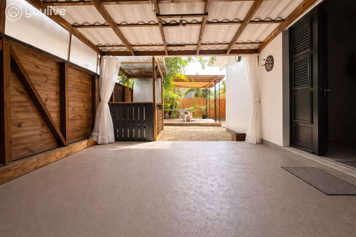 Maison à LE LAMENTIN