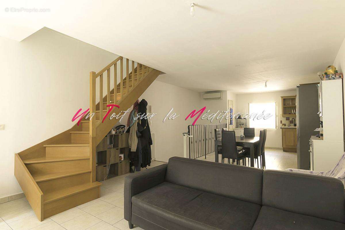 Appartement à PUGET-VILLE