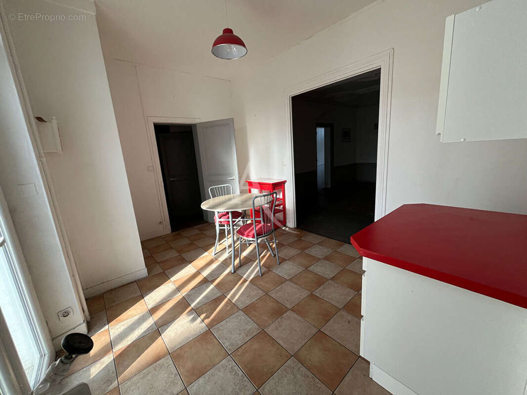 Maison à NEUILLE-PONT-PIERRE