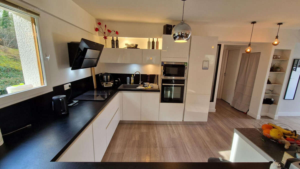 Appartement à VIVIERS-DU-LAC