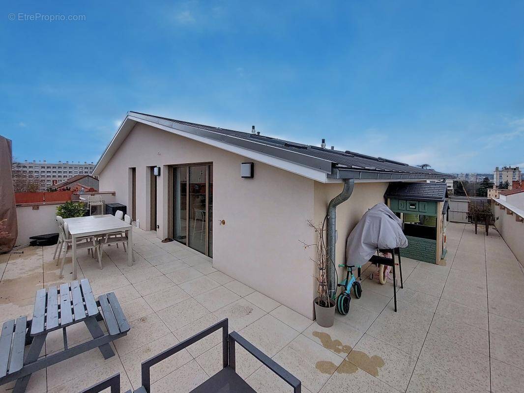 Appartement à VILLEURBANNE