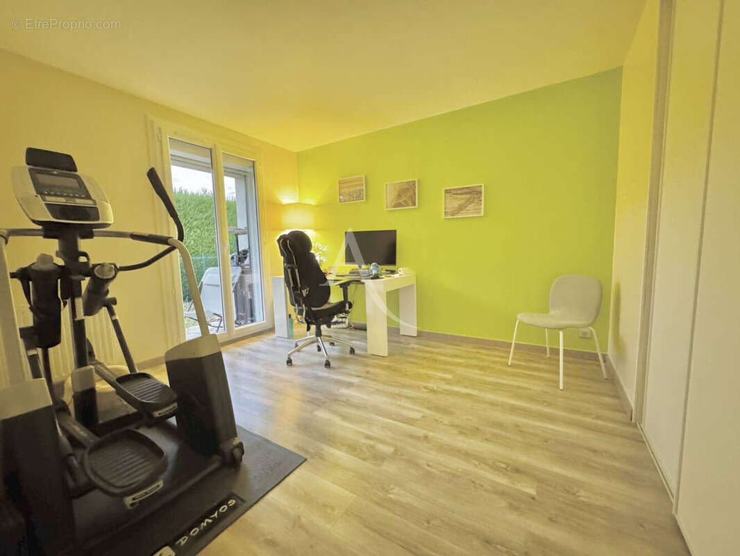 Maison à OZOIR-LA-FERRIERE