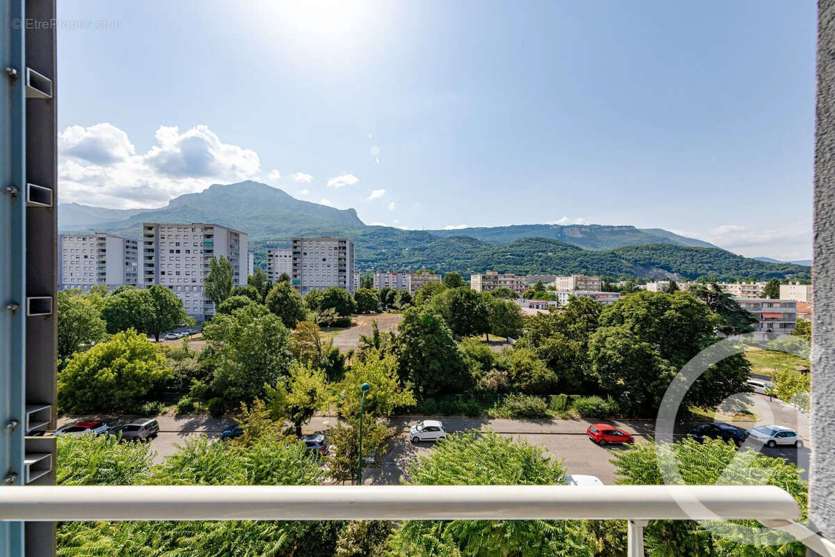 Appartement à SEYSSINS